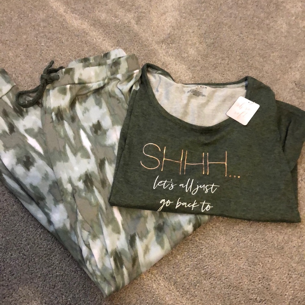 NWT Danskin super soft pajama set